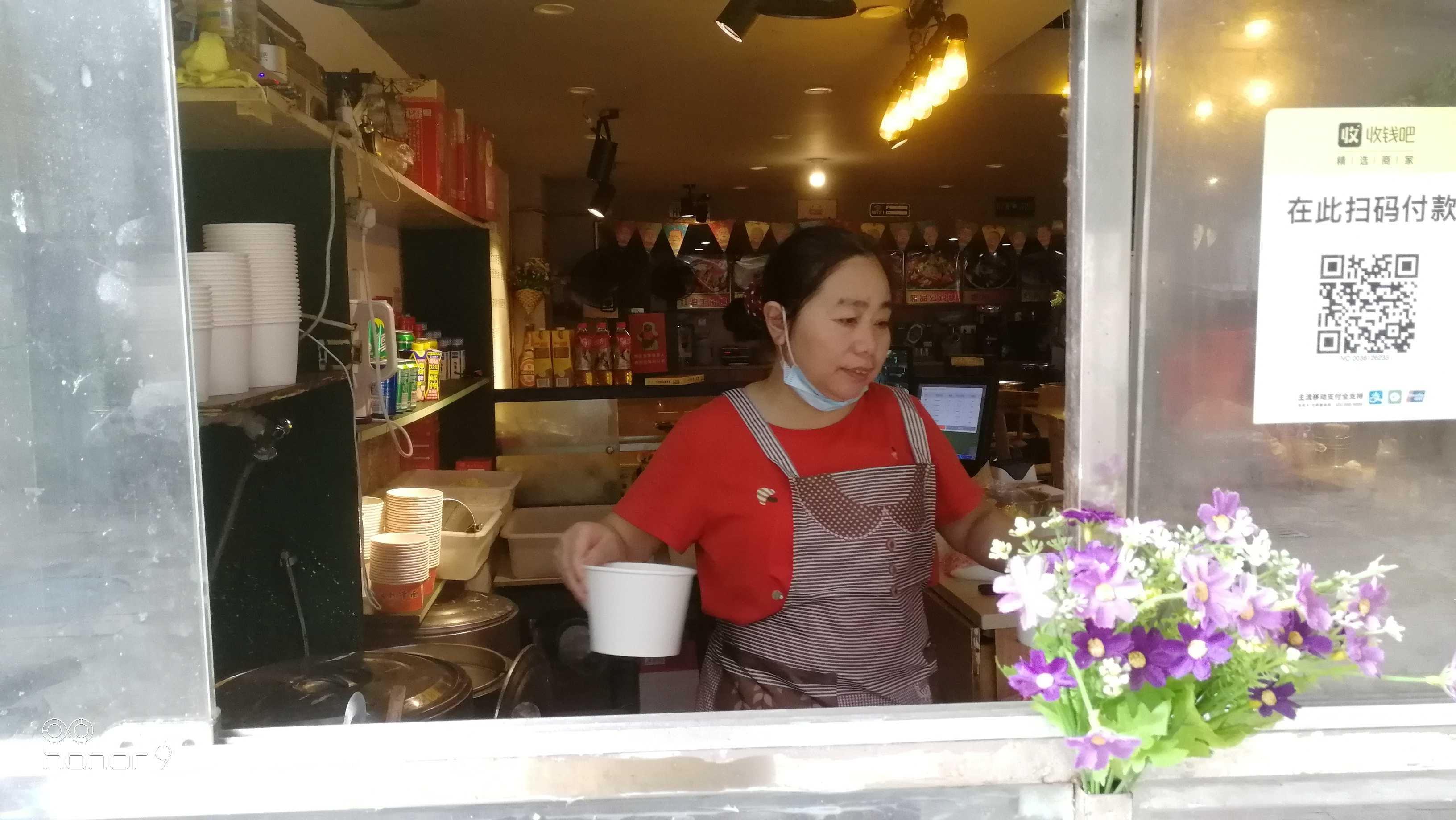 老刀：武汉解封后剪影之二：过早