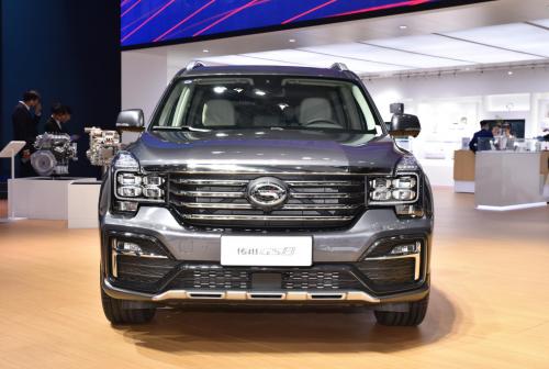 2020款传祺GS8外观延续经典，内饰配置大革新