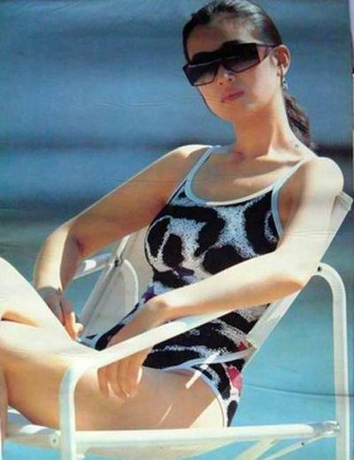 Gong li bikini