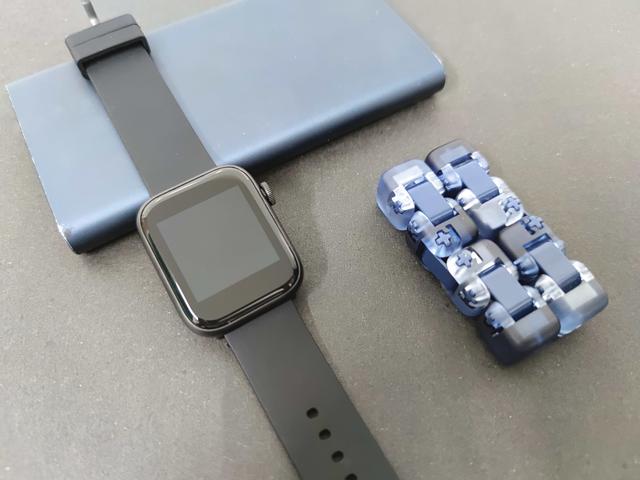 咕咚智能运动手表：个性表盘+互动直播课程，让你一秒钟就爱上它