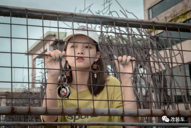 R的两厢思域，连小姐姐都抵挡不住它的魅力（最新发布）