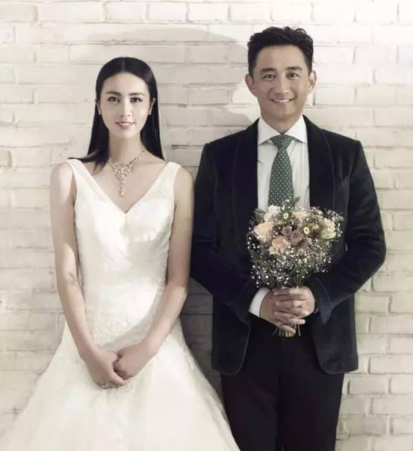 让何炅主持一场婚礼有多难？娱乐圈就