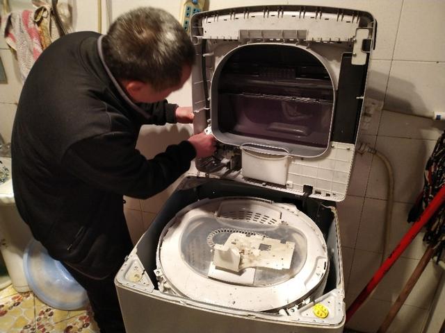 海尔滚筒洗衣机故障代号海尔洗衣机xqs70