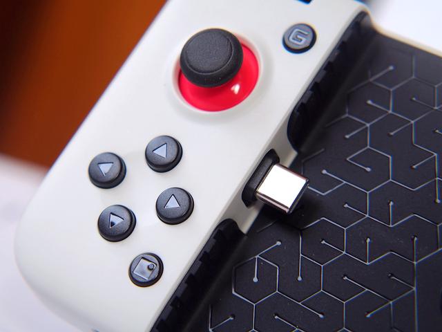 只需一个动作让你的手机可以秒变NSwitch