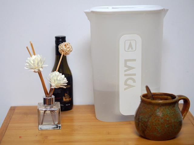 优质生活从点滴开始莱卡净水小鲜壶