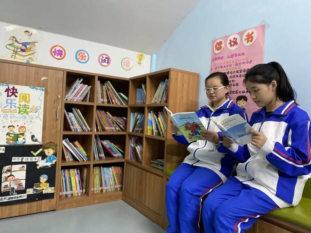 书香班级，伴“蜗”成长——记双流特教学校聋生高二年级阅读活动