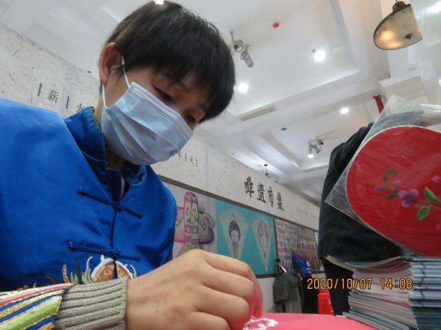 江汉路 双节中的江汉路非遗集市