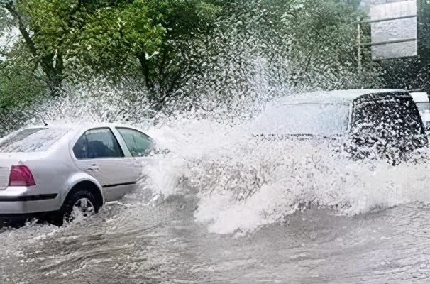 重庆|近期多雨，道路湿滑；谨慎驾驶，注意安全！