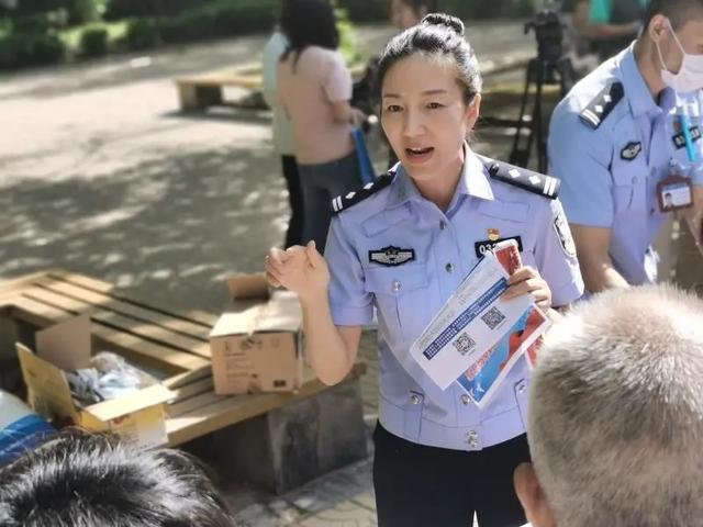 重庆|两年劝阻6.8万人被骗，看他们如何从骗子手里“抢”回7个亿……