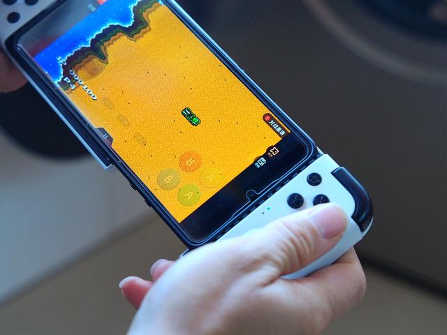 只需一个动作让你的手机可以秒变NSwitch