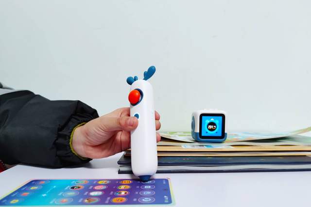 快乐学习的最优选，小木百变悟空点读机器人