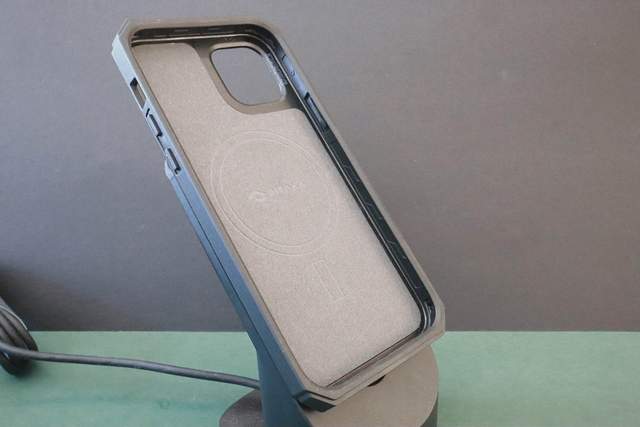 有品位的手机壳：PITAKA MagEZ Case Pro评测