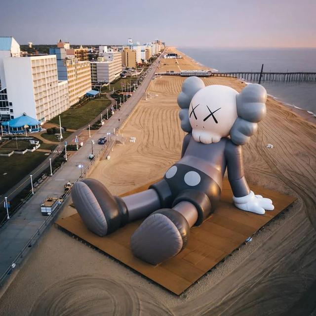 从世界巡演到2020太空漫游疫情之下的kaws为艺术创作者带来怎样的思考