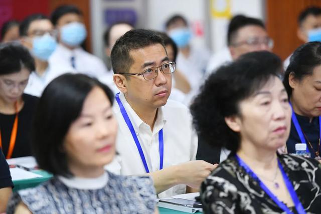 上海海华医院迎中国非公立医疗机构协会社会信用与服务能力评价