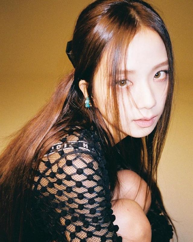 blackpink金智秀"黑色透视装",清纯美貌性感氛围 51韩团 – 韩国娱乐