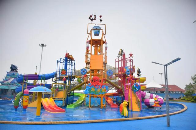 火爆菏泽的水上乐园清凉来袭在泉水叮咚水世界释放一夏