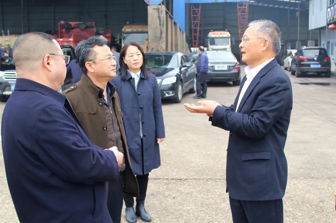 举一反三，全面整改！陈小山带队督导港口码头污染防治工作