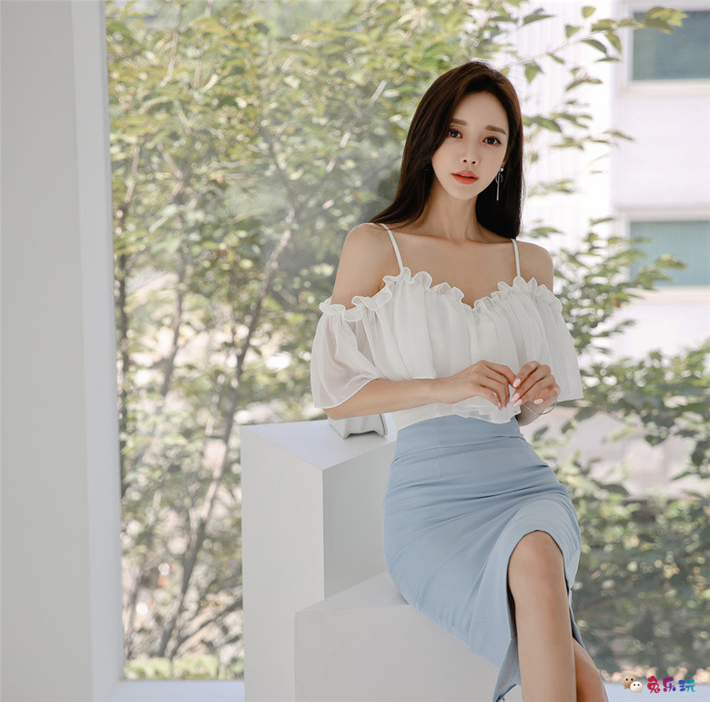 孙允珠丨潇湘幽篁碧波灵动层叠吊肩裙