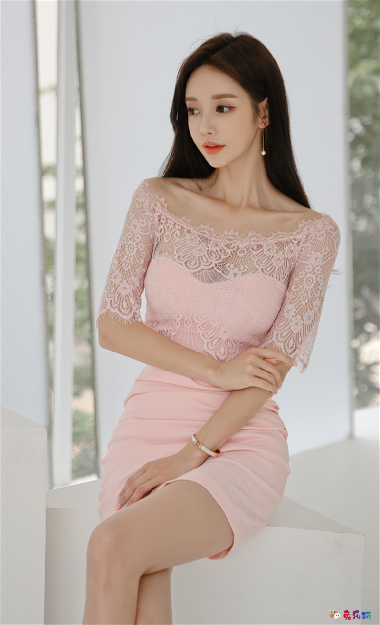 孙允珠：琉璃粉玫瑰玲珑透纱童话衣裙