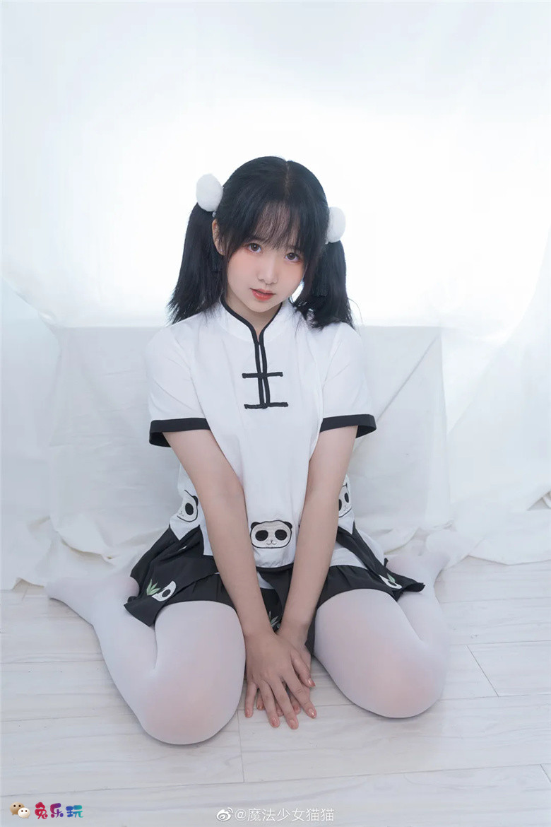 魔法少女猫猫丨可爱的熊猫MM