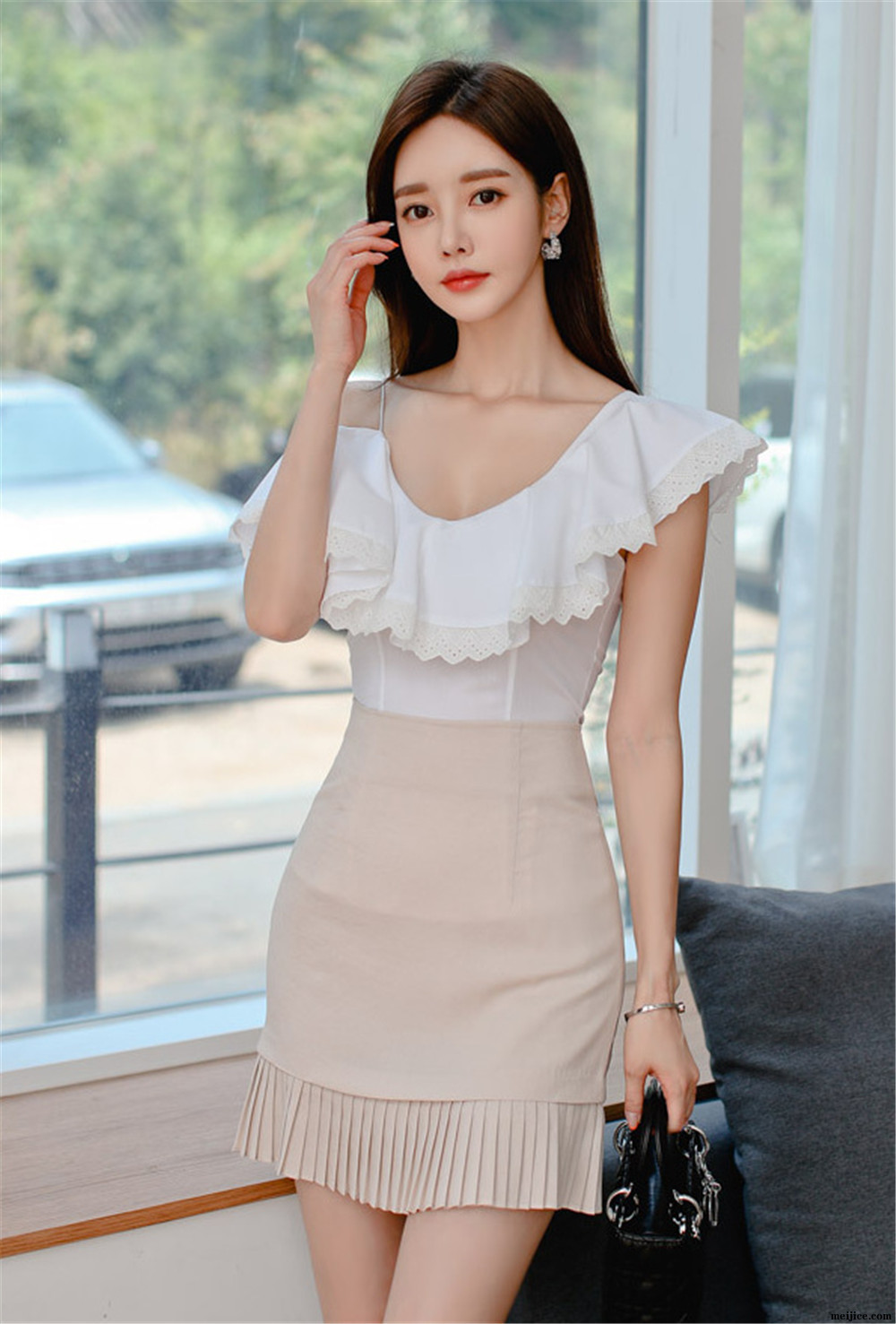 孙允珠丨	扇叶穗摆牛奶乳肤古典夏荷裙 孙允珠专题写真