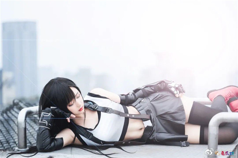 镜酱_丨《最终幻想7》蒂法