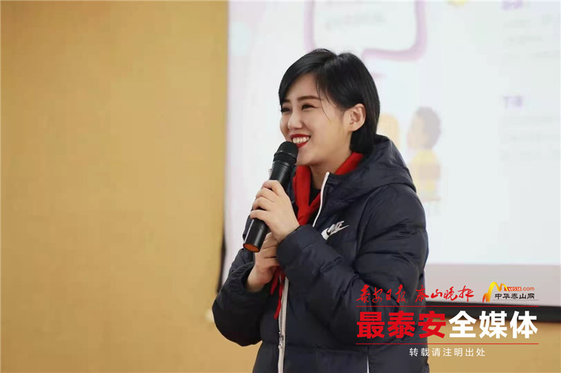 386场公益课高级礼仪培训师朱珊珊助礼仪之花盛开岱下