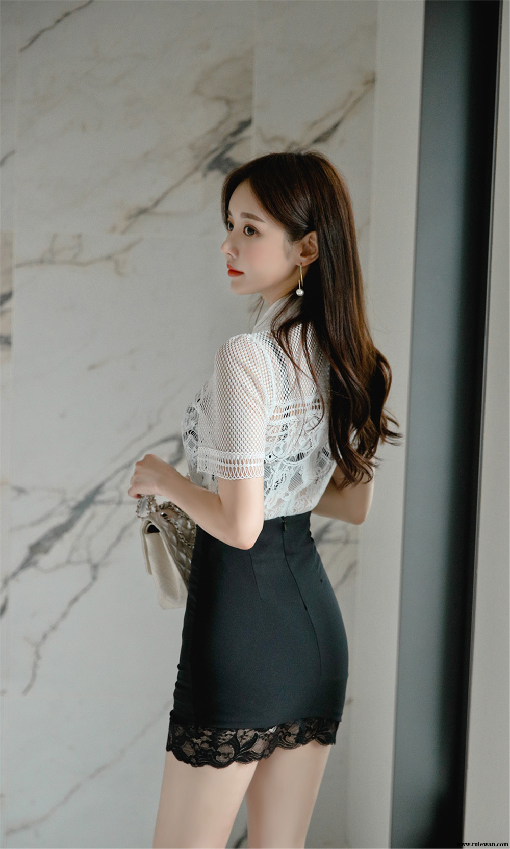 孙允珠丨黑白混色夜巴黎透明职业衬裙