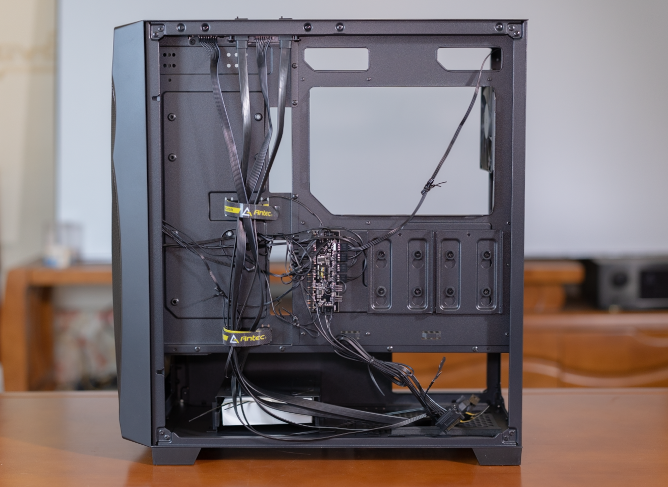 又搞到一块3060？那当然装机走起！11代i5+3060这配搭如何？