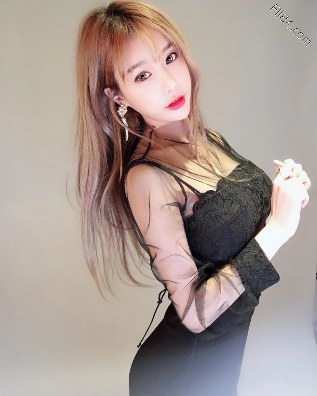 气质女神“한나나”出水芙蓉外泄八字奶让人喷鼻血 节操写真馆 热图13 气质女神“한나나”出水芙蓉外泄八字奶让人喷鼻血 节操写真馆 热图13