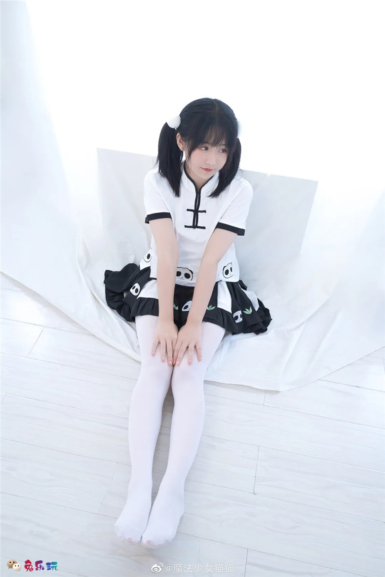 魔法少女猫猫丨可爱的熊猫MM