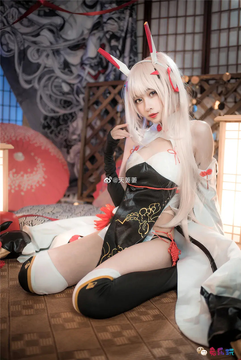 天萋萋丨《碧蓝航线》凌波