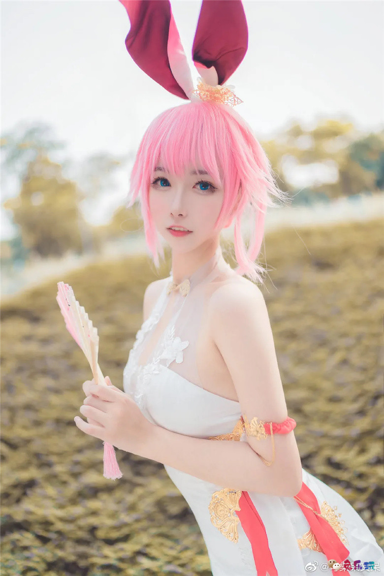 Momoko葵葵丨《崩坏3》八重樱