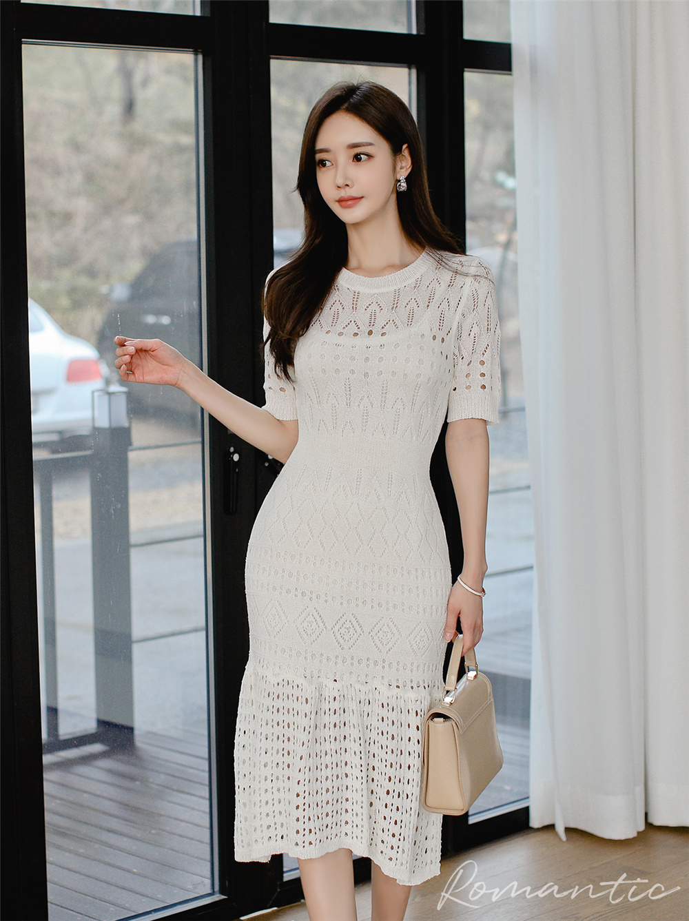 孙允珠丨盛夏漫雪清风凉爽钩花及膝裙