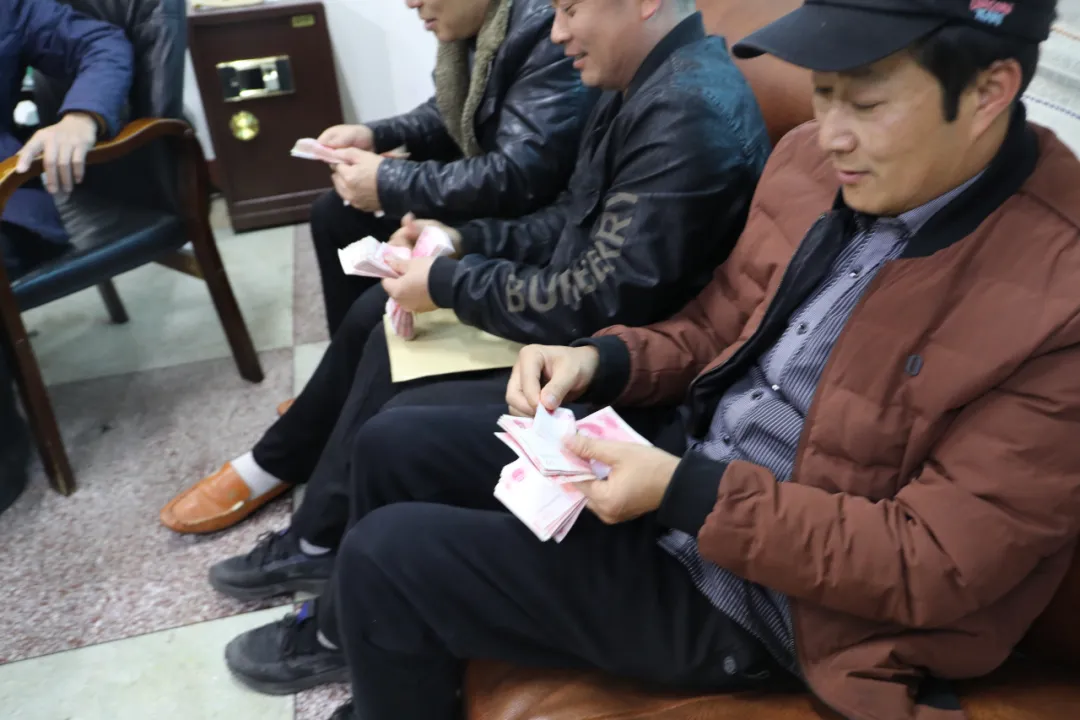 【我为群众办实事】执行干警闻讯出击，一举执结3件农民工工资案件