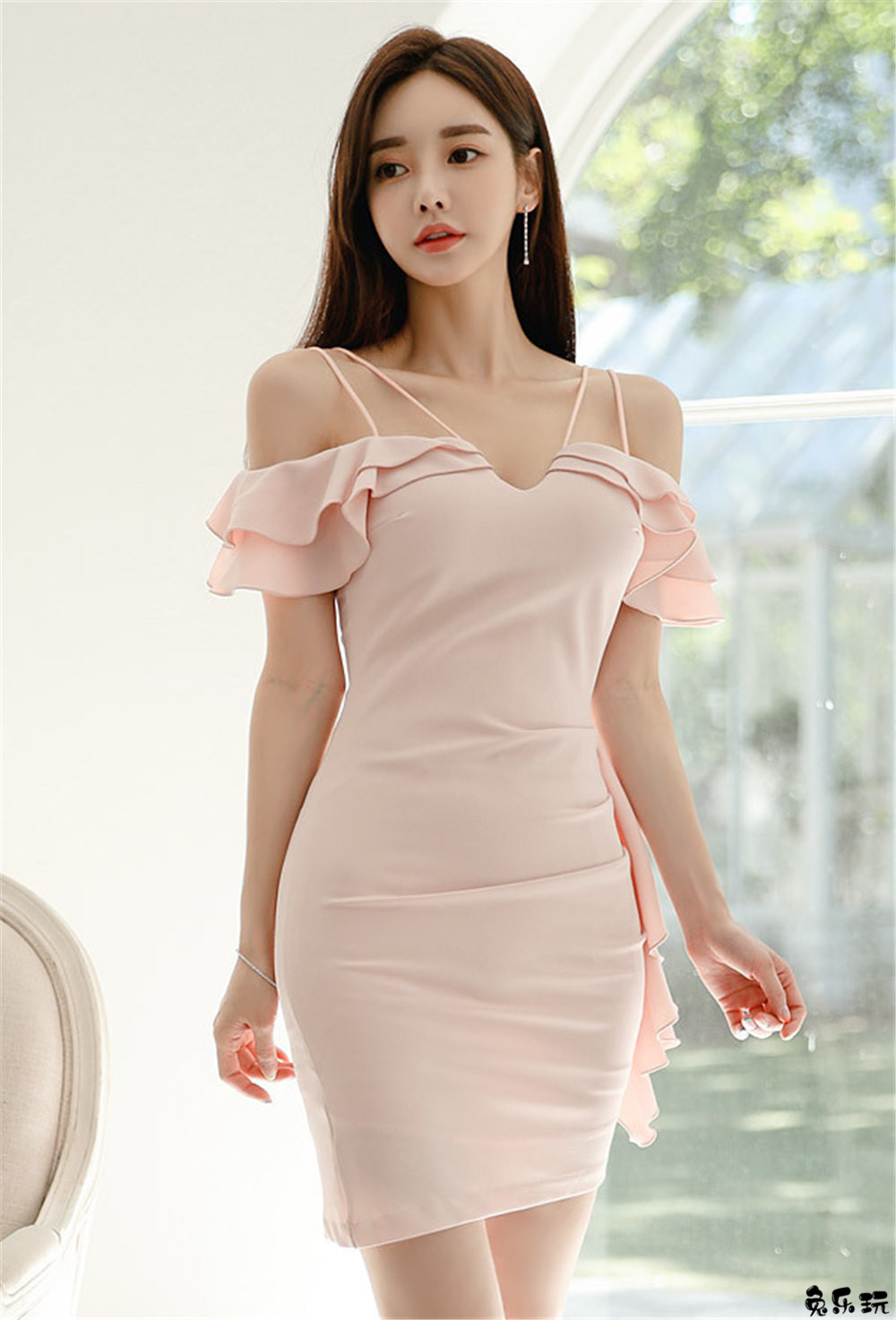 孙允珠：伊甸园蜜桃天使奶甜清新衣裙