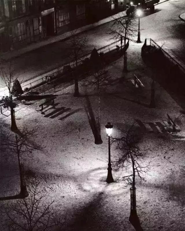 27张摄影大师经典构图摄影作品赏析