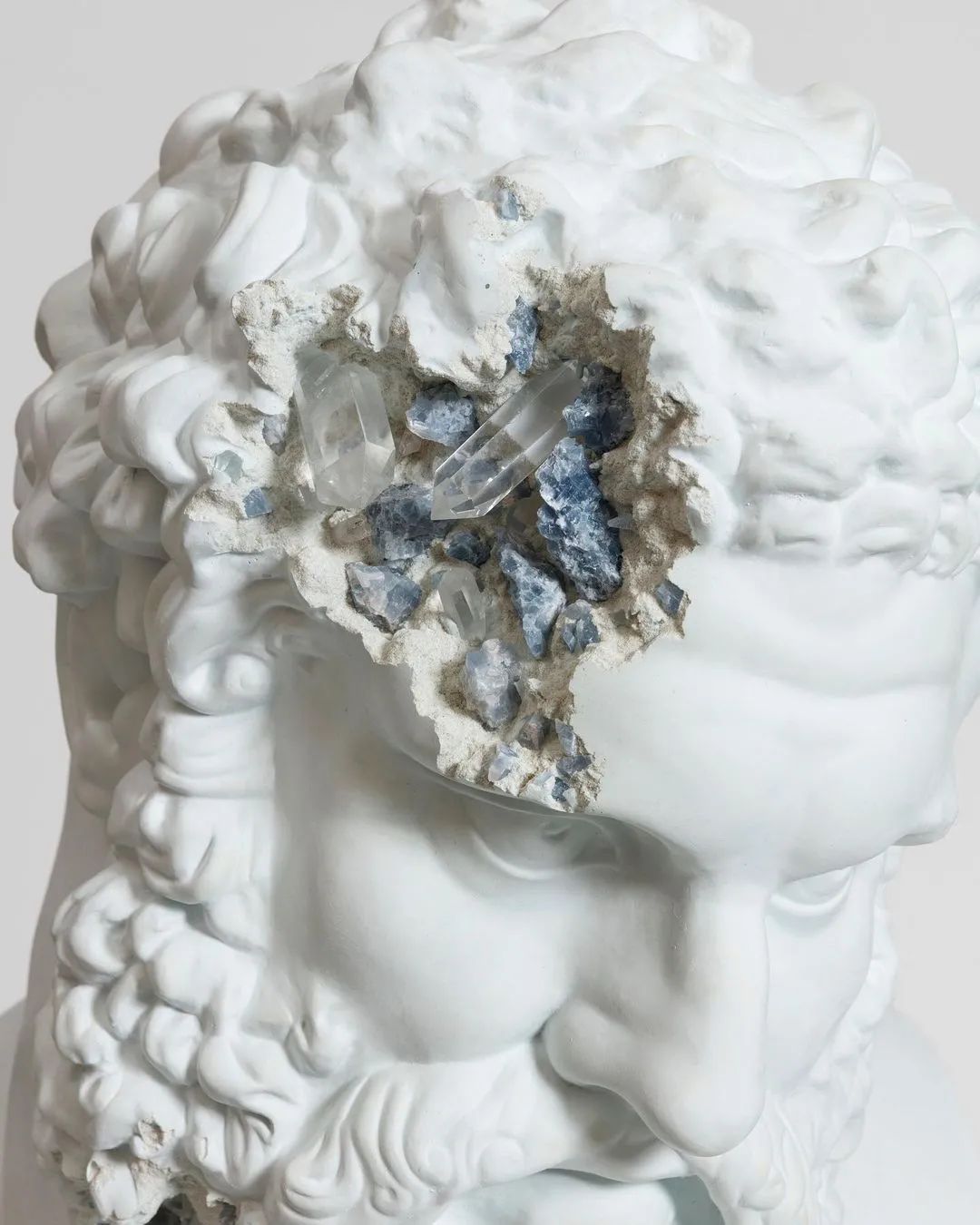 跳转时空danielarsham带回了一副百年之后的麻将