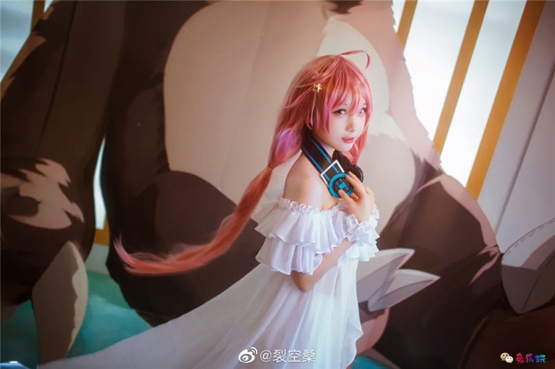 可以吃的小奶糖丨《伊甸园的骄傲》伊凡特