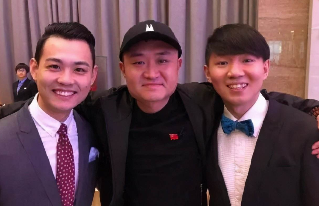 苗阜张玉浩非遗相声大会抓破脸姜昆冯巩等在场青曲社新势力恩怨