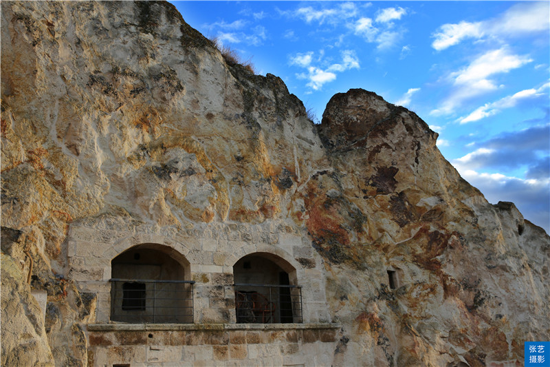 土耳其卡巴多奇亚，三百万年火山爆发形成岩洞，住在里面感觉如何