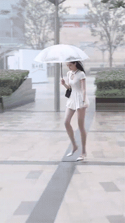 很污很污的动态图：含情脉脉！妹子有些害羞了！