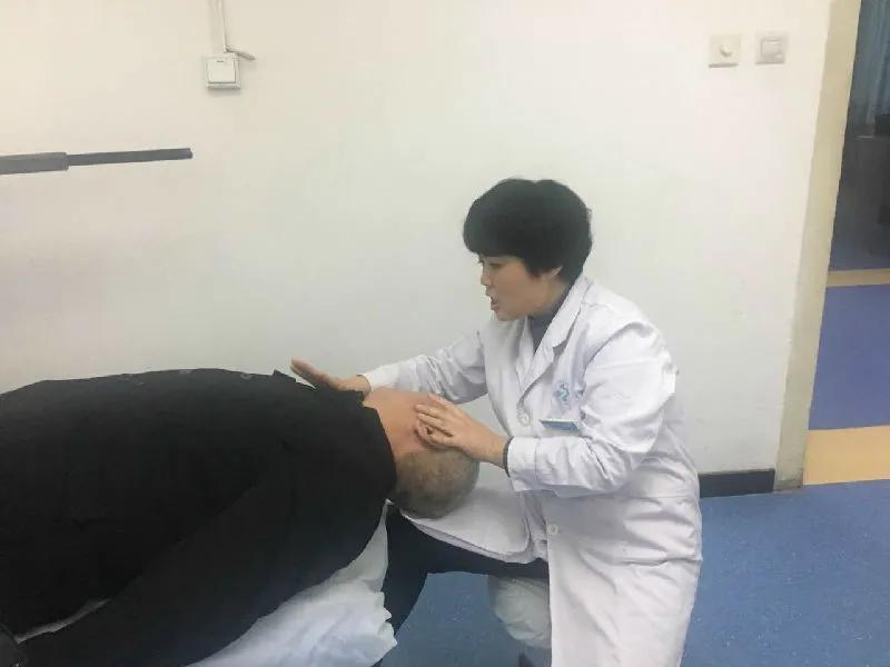 耳朵|一动就晕，当心是耳朵里的“石头”惹的祸！