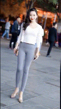 黑丝美女动图 渔网蕾丝包臀裙实在太性感了 - 第3页 美女动图 第1张