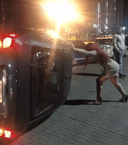 2021美女gif动图：快要过年了，越来越喜欢红色了！